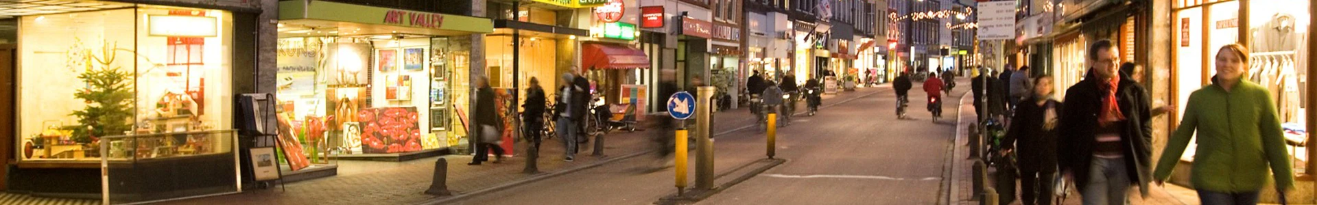 Koopavond-winkelend-publiek-Breestraat